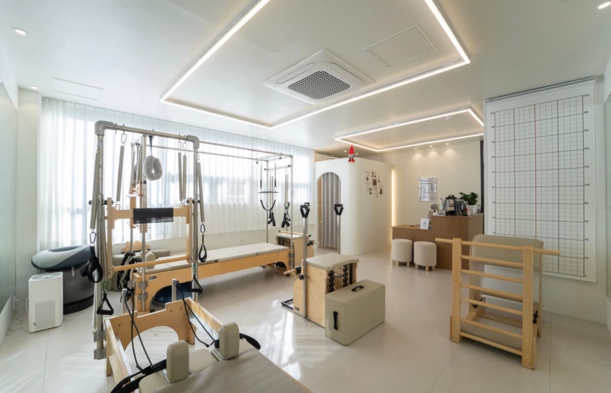 채도필라테스_스튜디오